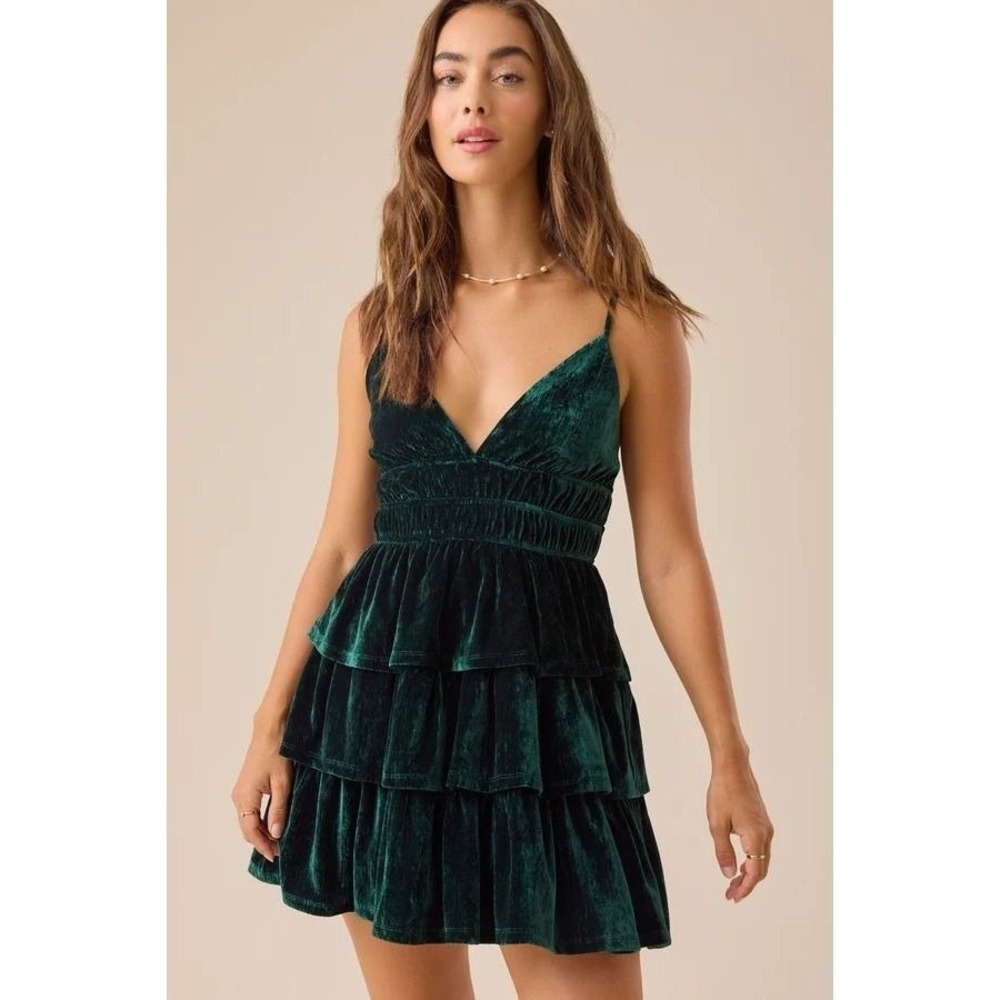 Altar'd State Emerald Green Velvet Tieredโ Mini Dress Smocked V-Neck Size Medium
